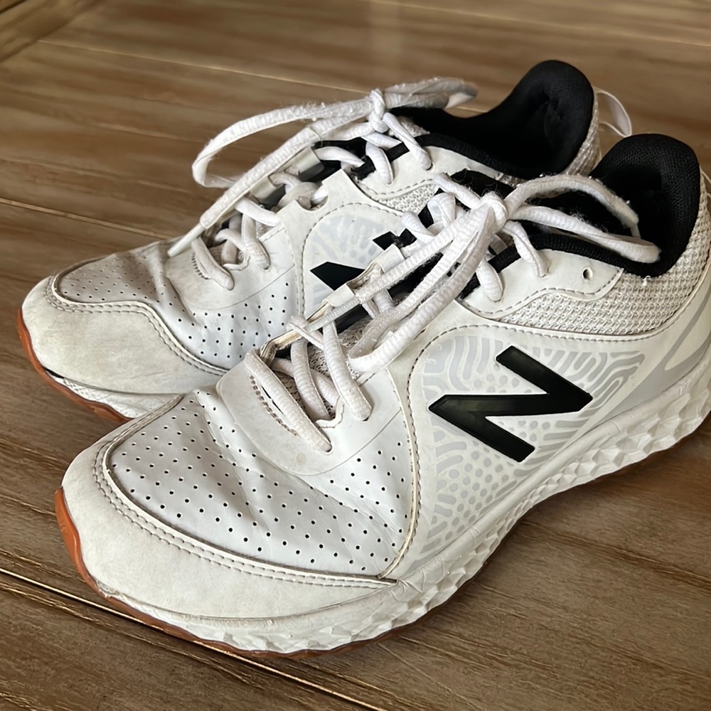 New Balance Youth Boys Sneakers US size 6.5